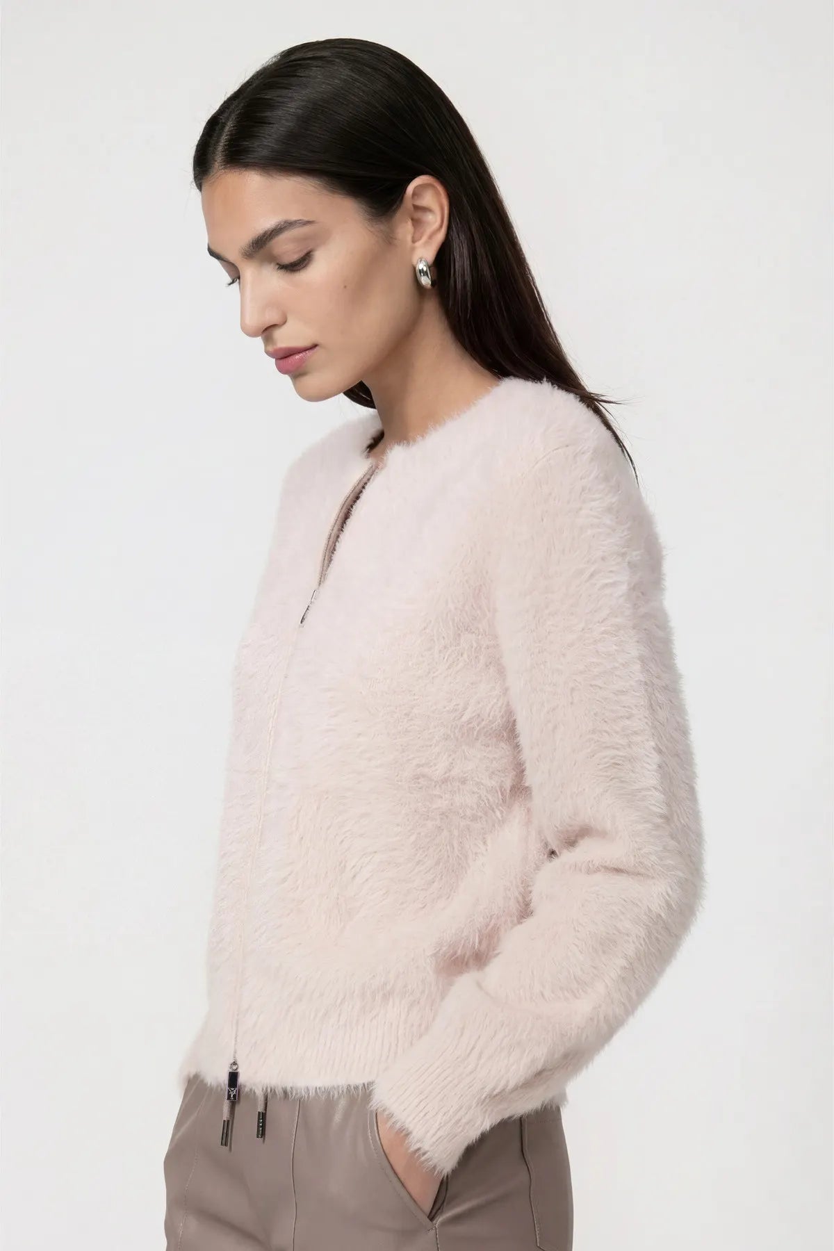Strickjacke mit Rundhalsausschnitt