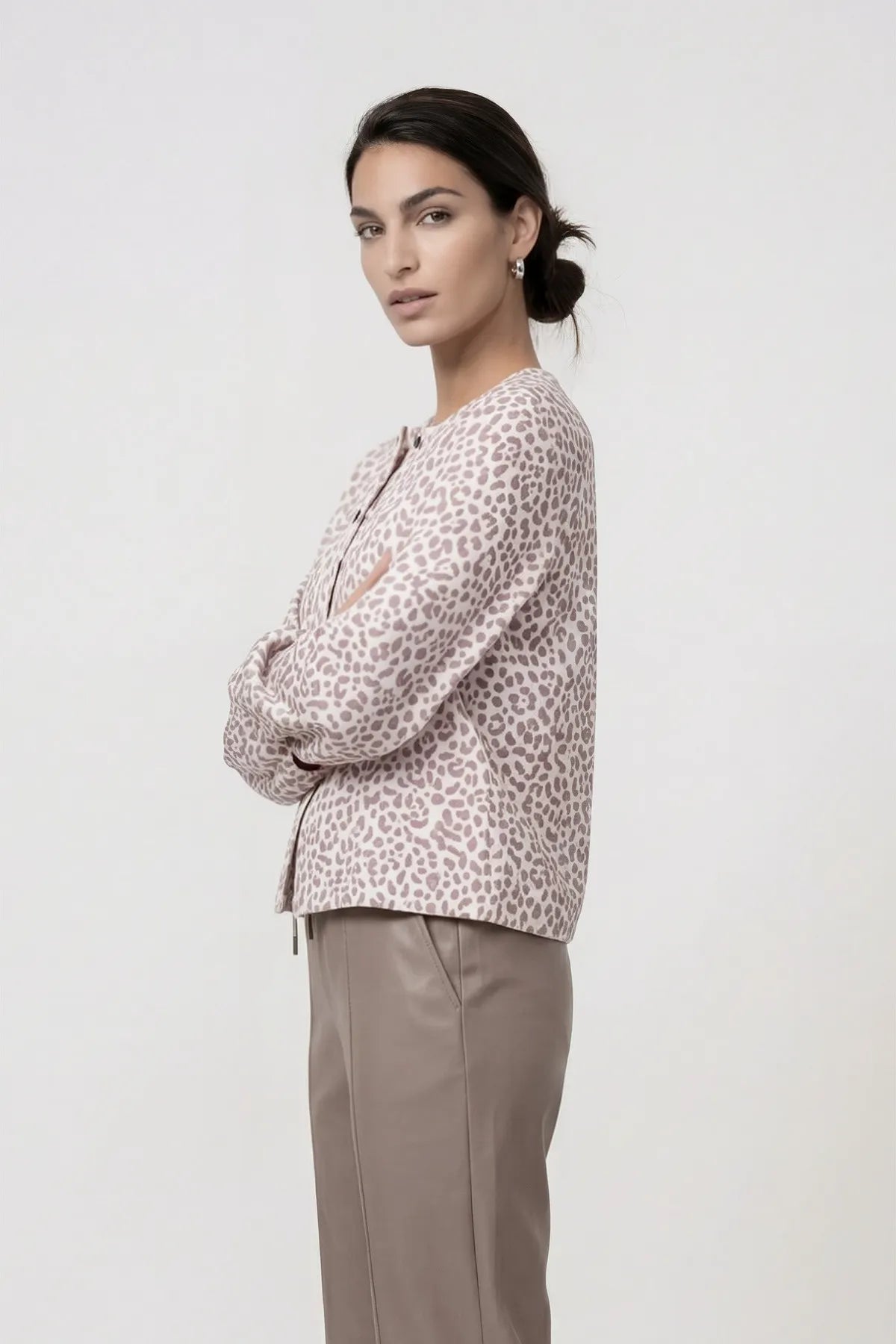 Strickjacke mit Leopardenmuster
