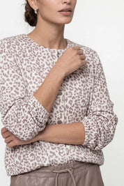 Strickjacke mit Leopardenmuster