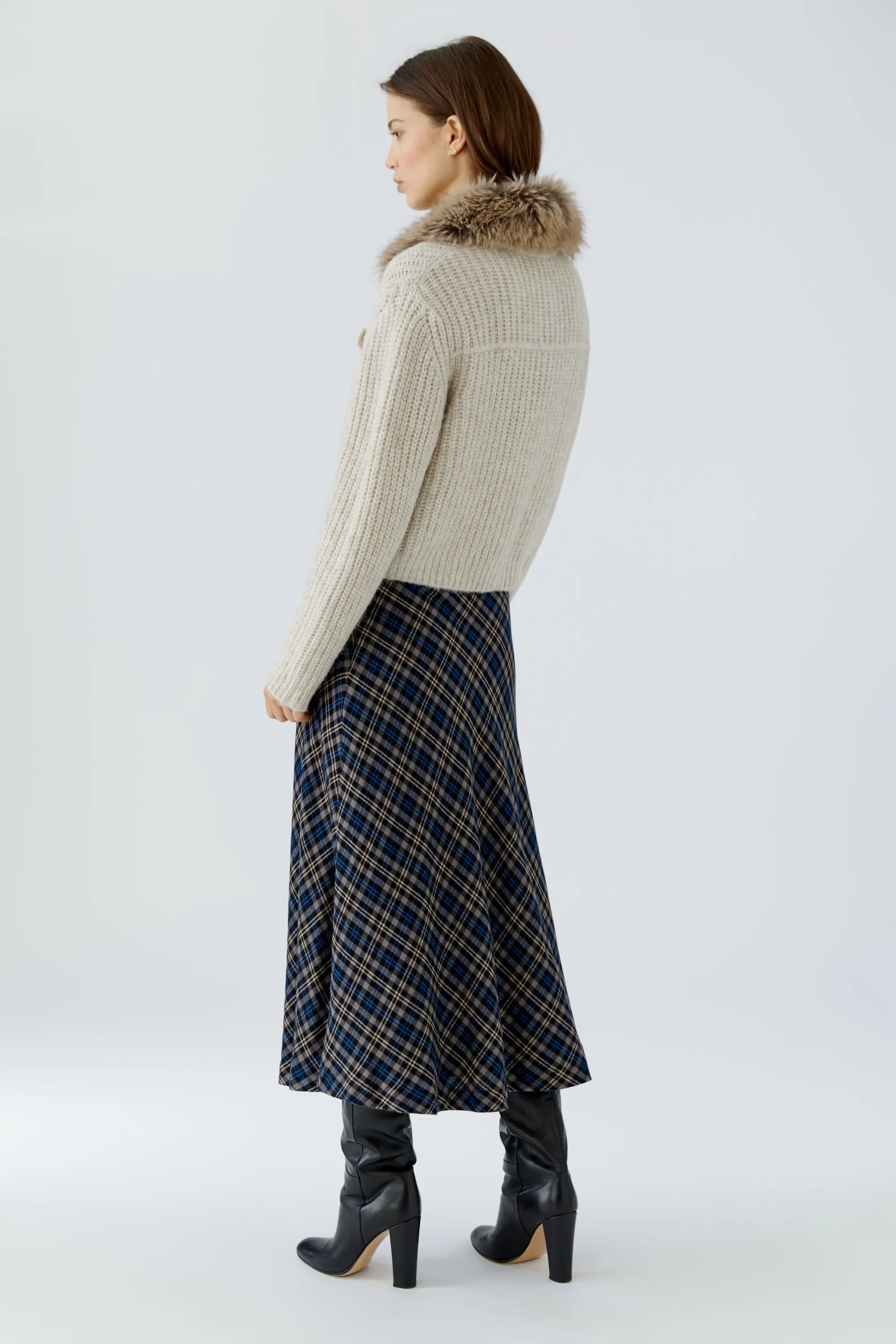 Strickjacke mit Kunstfellkragen