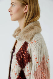 Strickjacke mit Rautenmuster