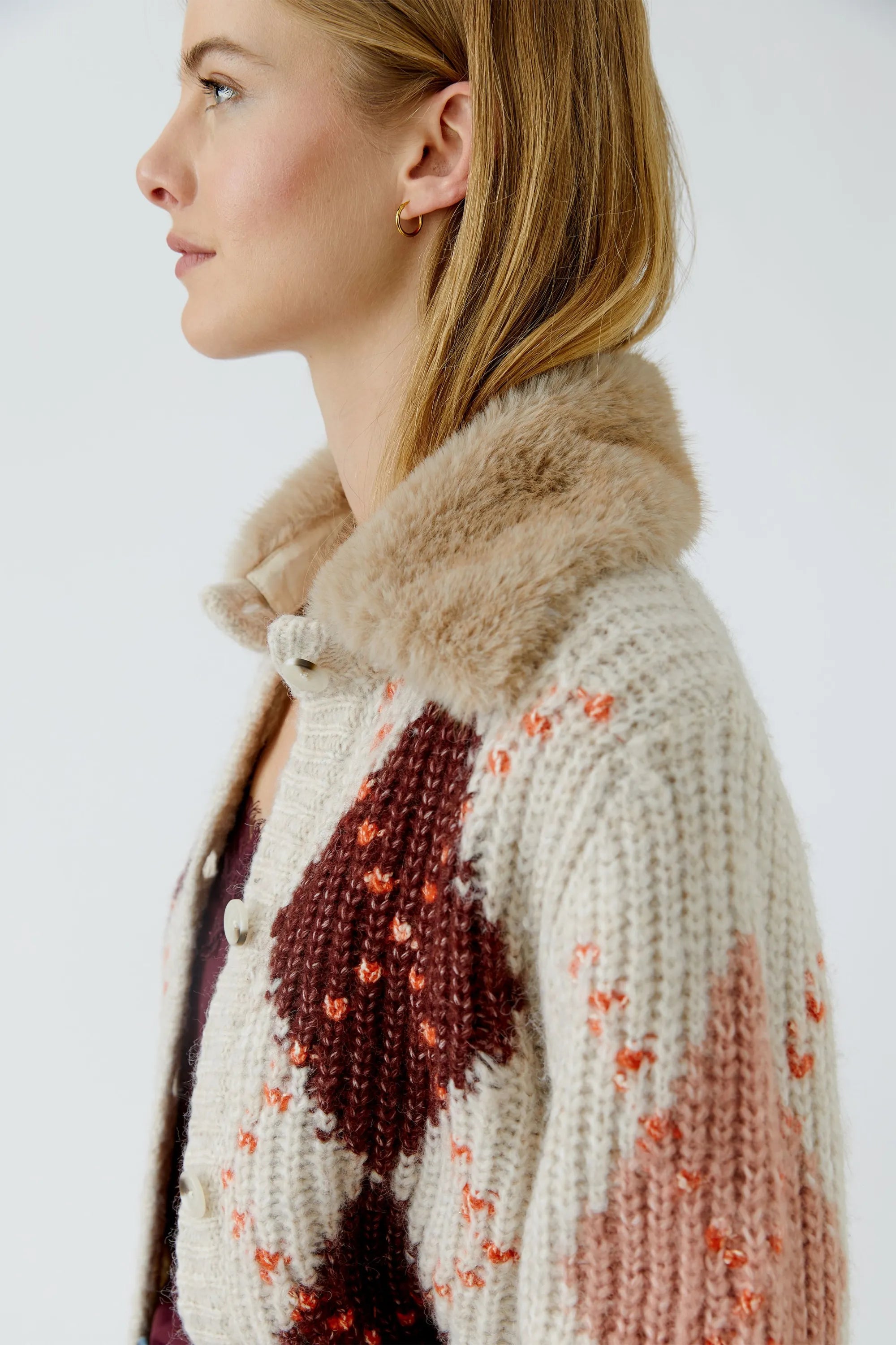 Strickjacke mit Rautenmuster