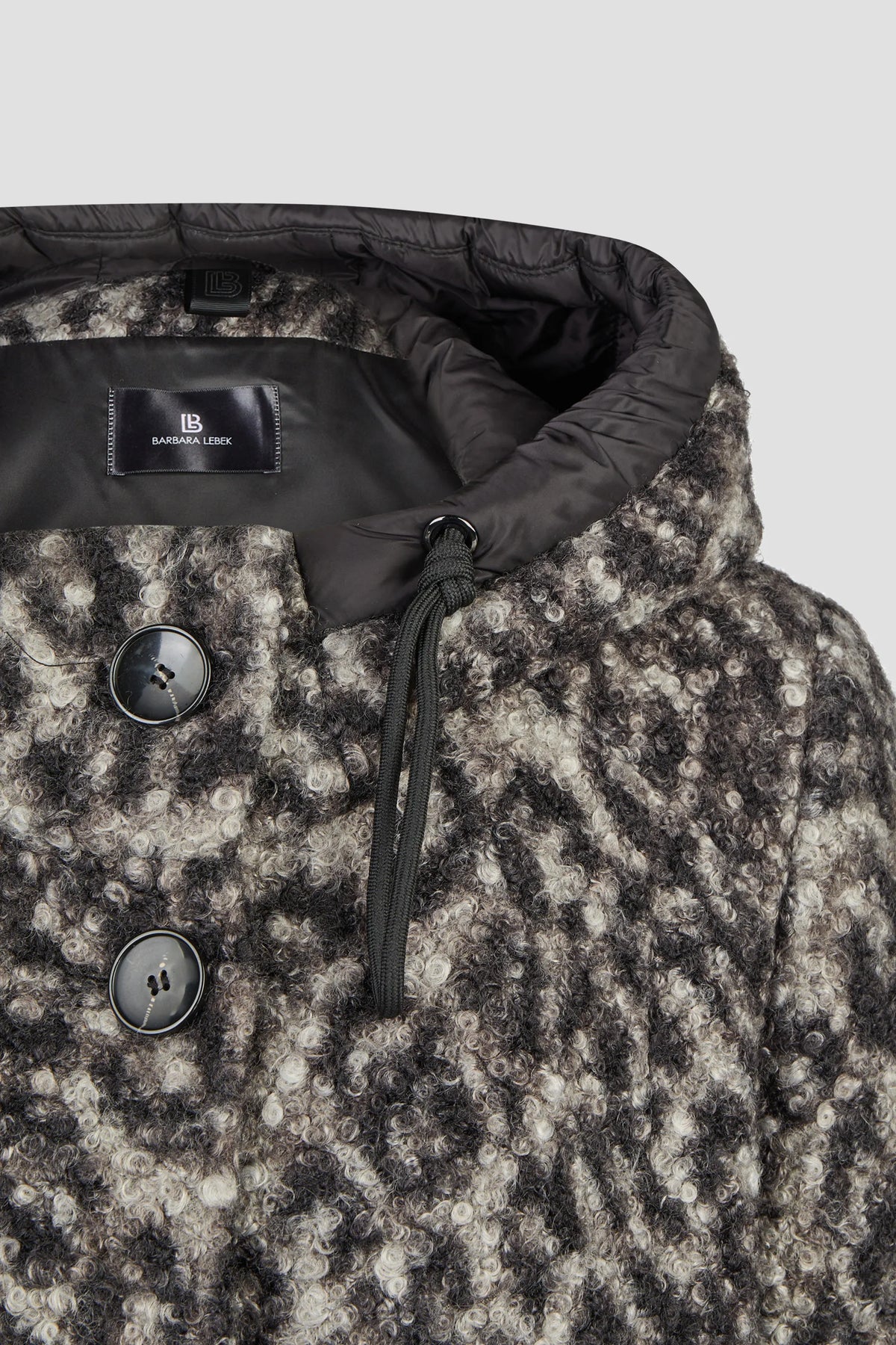 Wolljacke mit Kapuze
