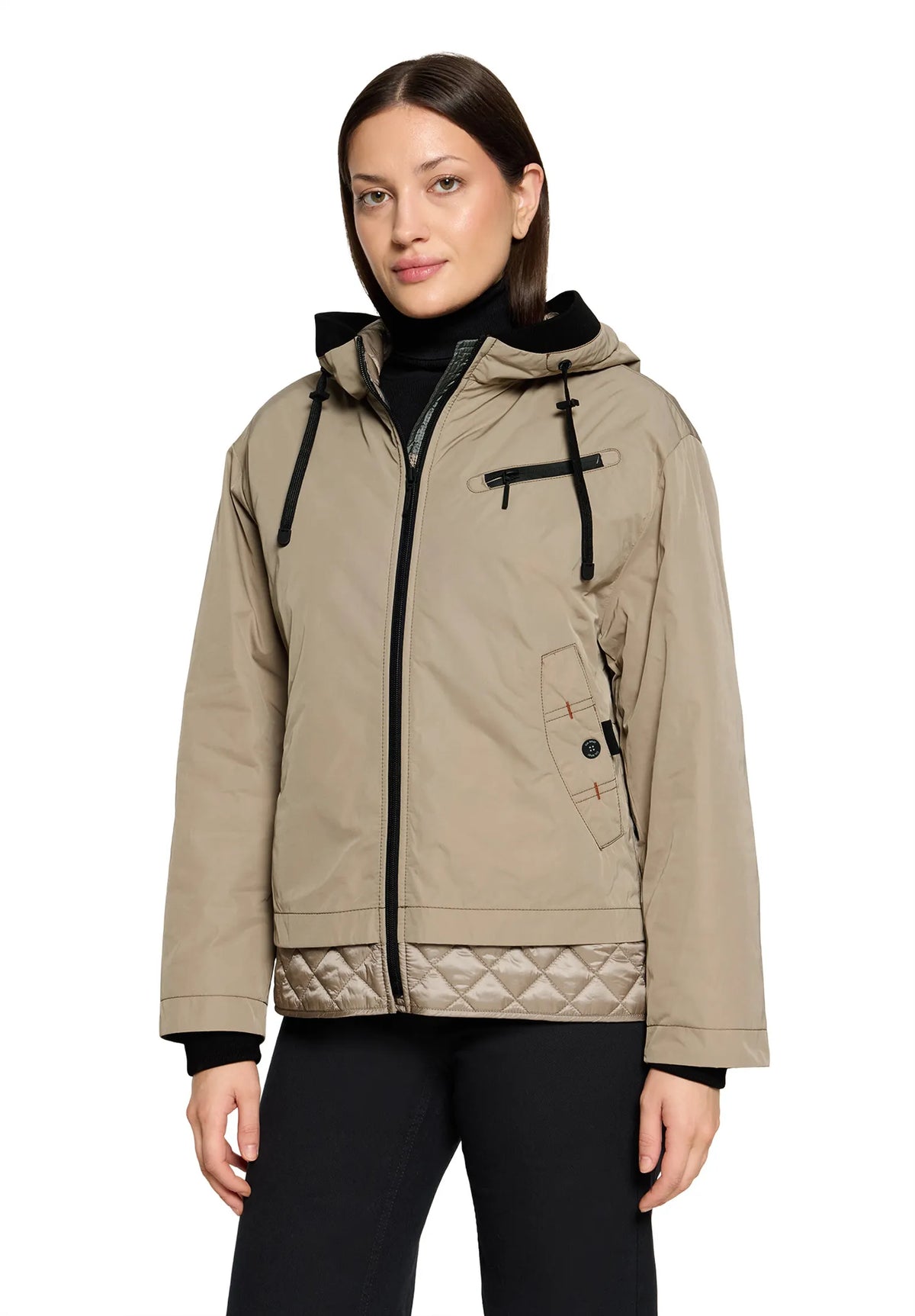 Winterjacke mit Kapuze