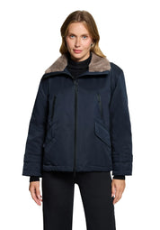 Winterjacke mit Stehkragen