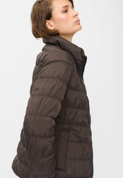 Steppjacke mit abnehmbarer Kapuze