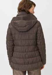 Steppjacke mit abnehmbarer Kapuze
