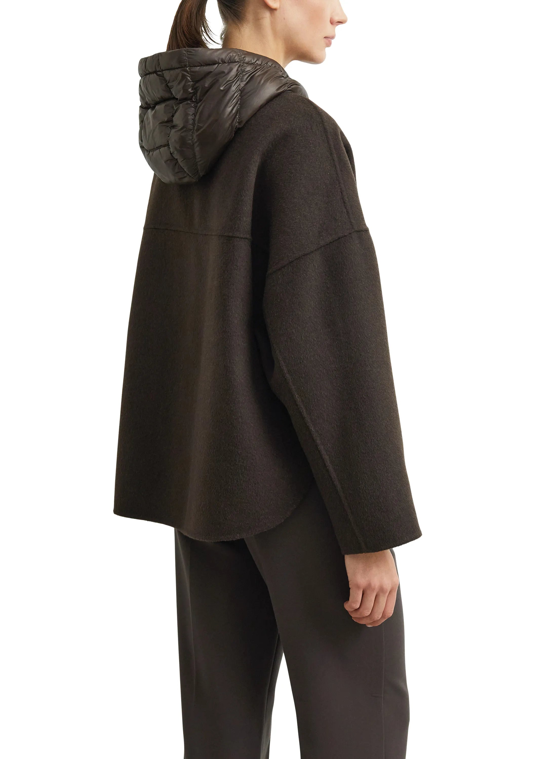 Cape-jacke mit Kapuze