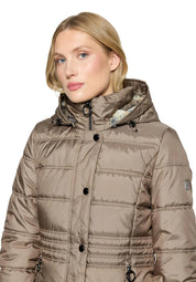 Steppjacke mit abnehmbarer Kapuze