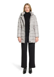 Steppjacke mit abnehmbarer Kapuze