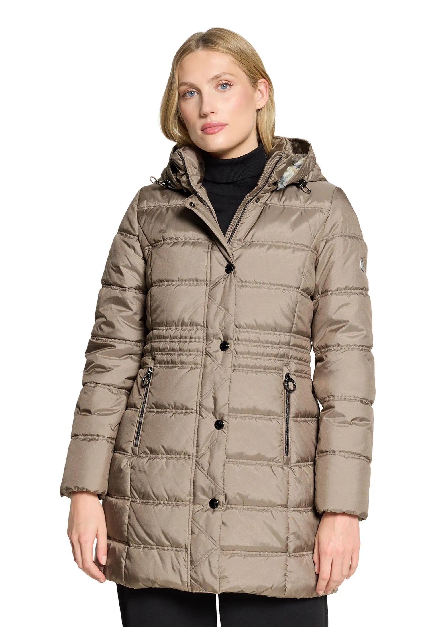 Steppjacke mit abnehmbarer Kapuze