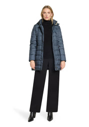 Steppjacke mit abnehmbarer Kapuze