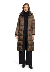 Daunenmantel mit Kapuze