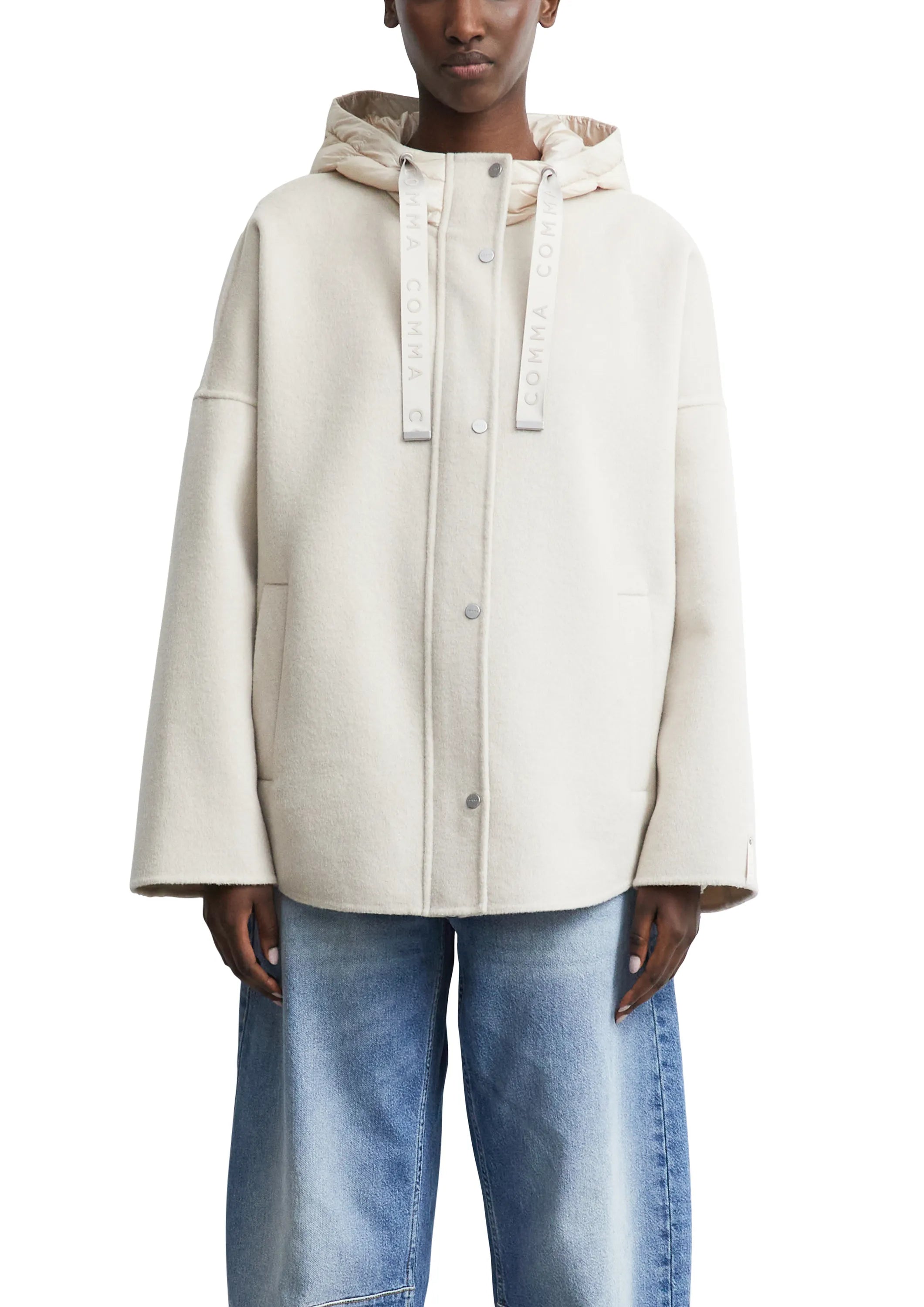 Cape-jacke mit Kapuze