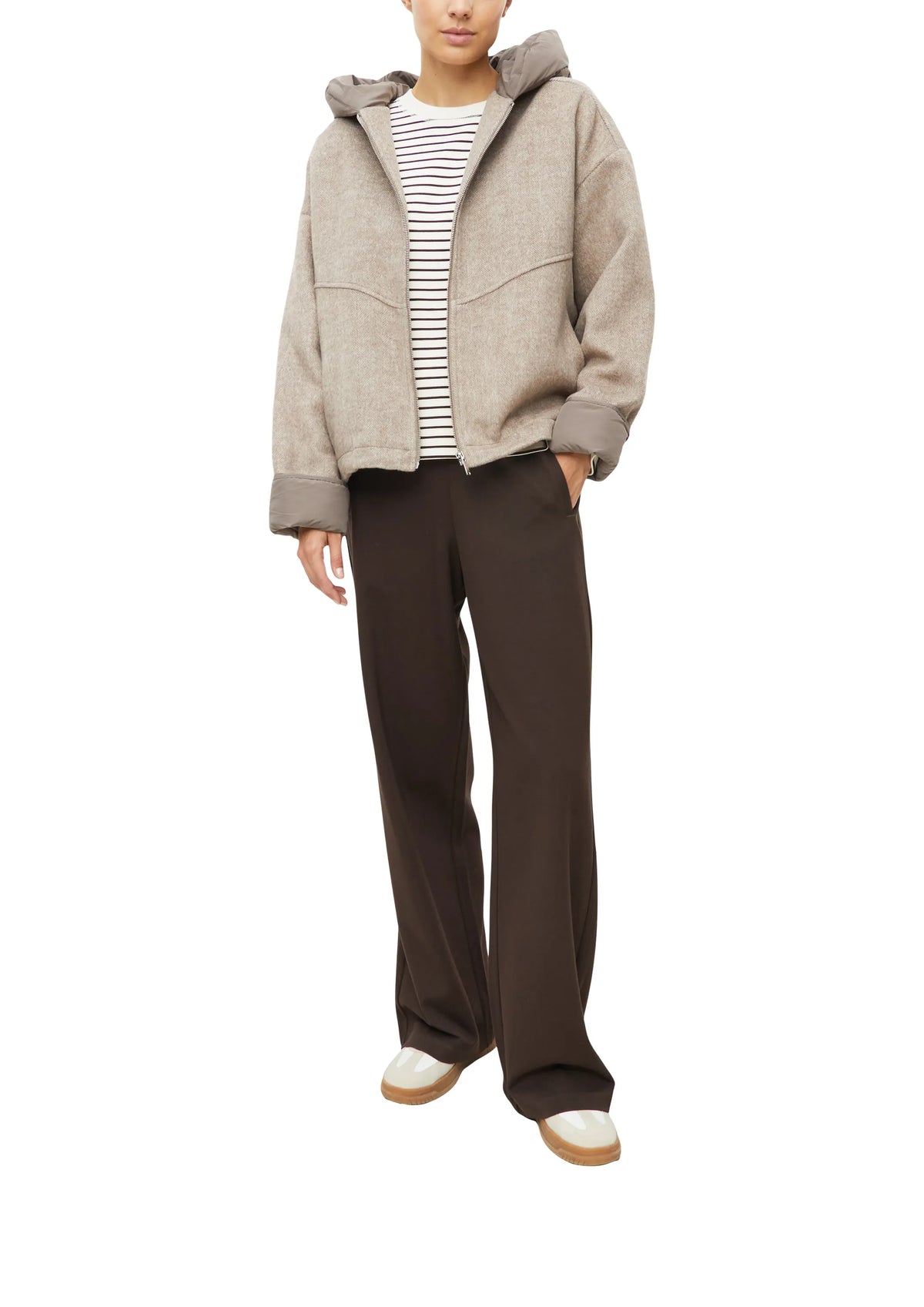Übergangsjacke mit Steppkapuze