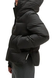 Daunenjacke mit Kapuze