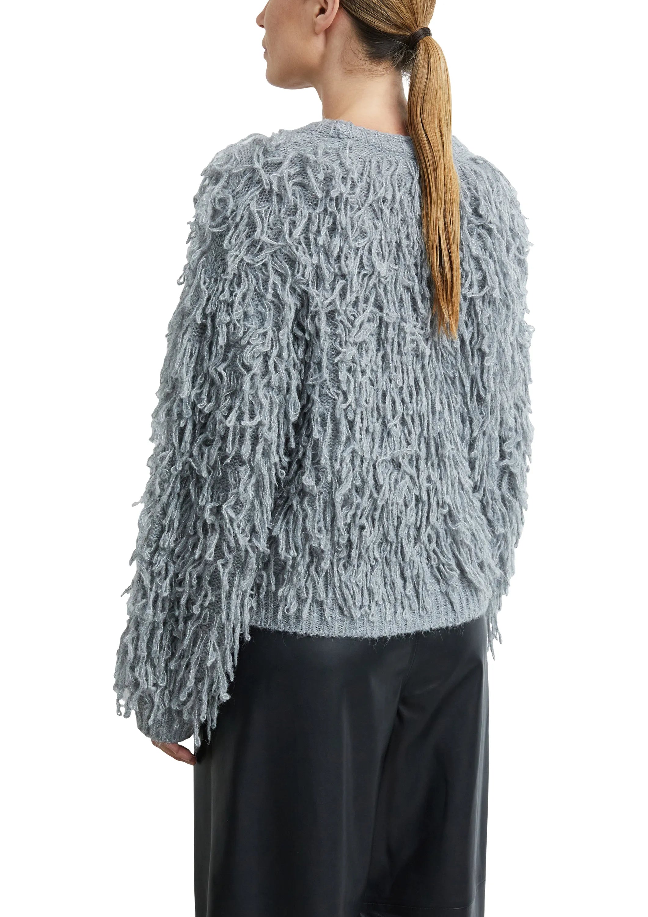 Strickpullover mit Fransen