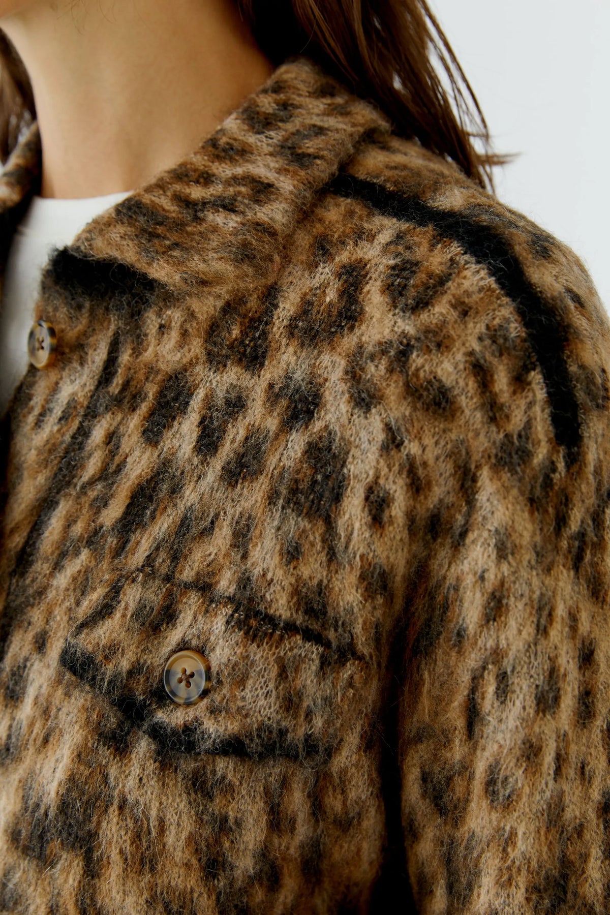 Strickjacke mit Leopardenmuster