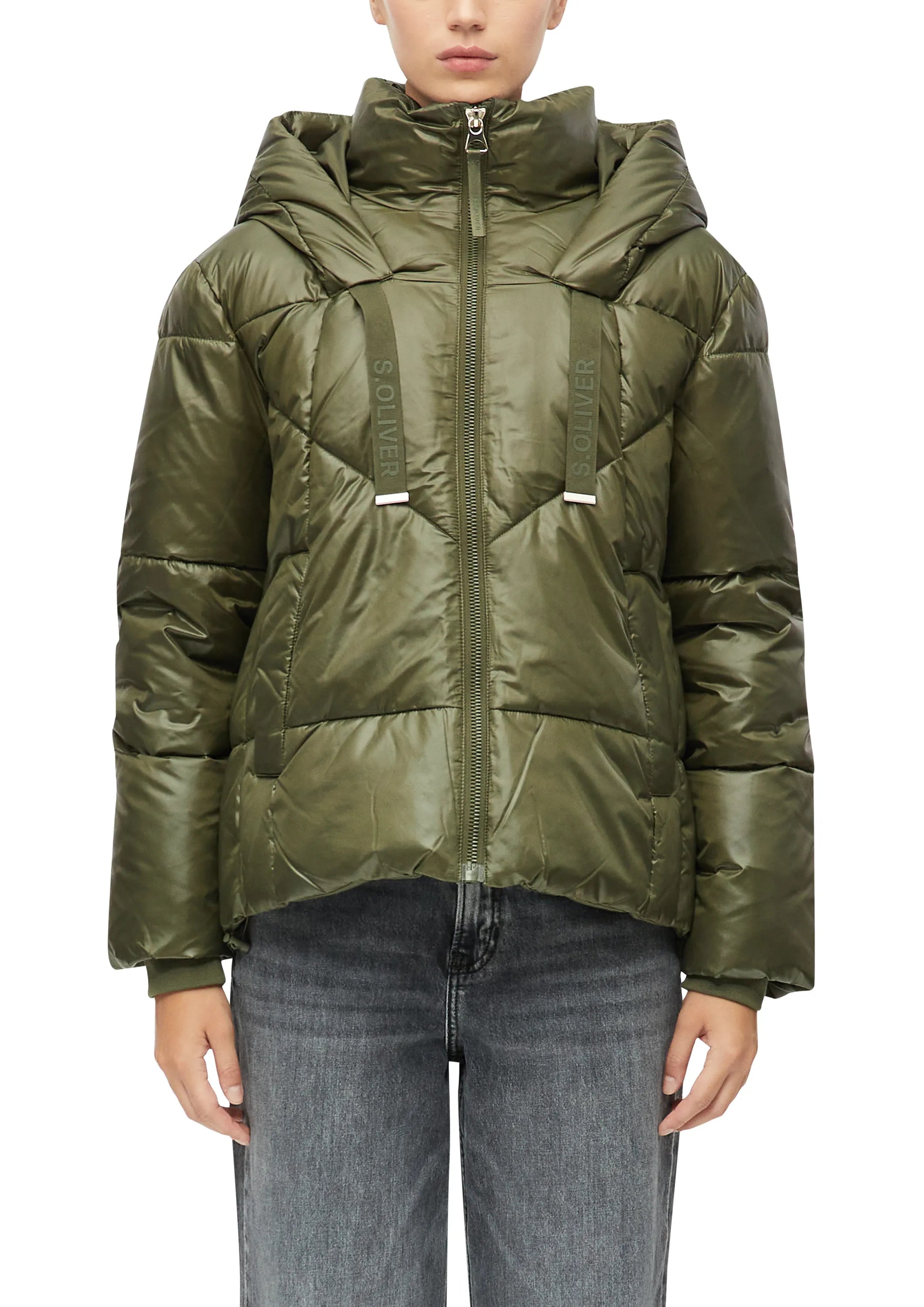 Steppjacke mit Kapuze