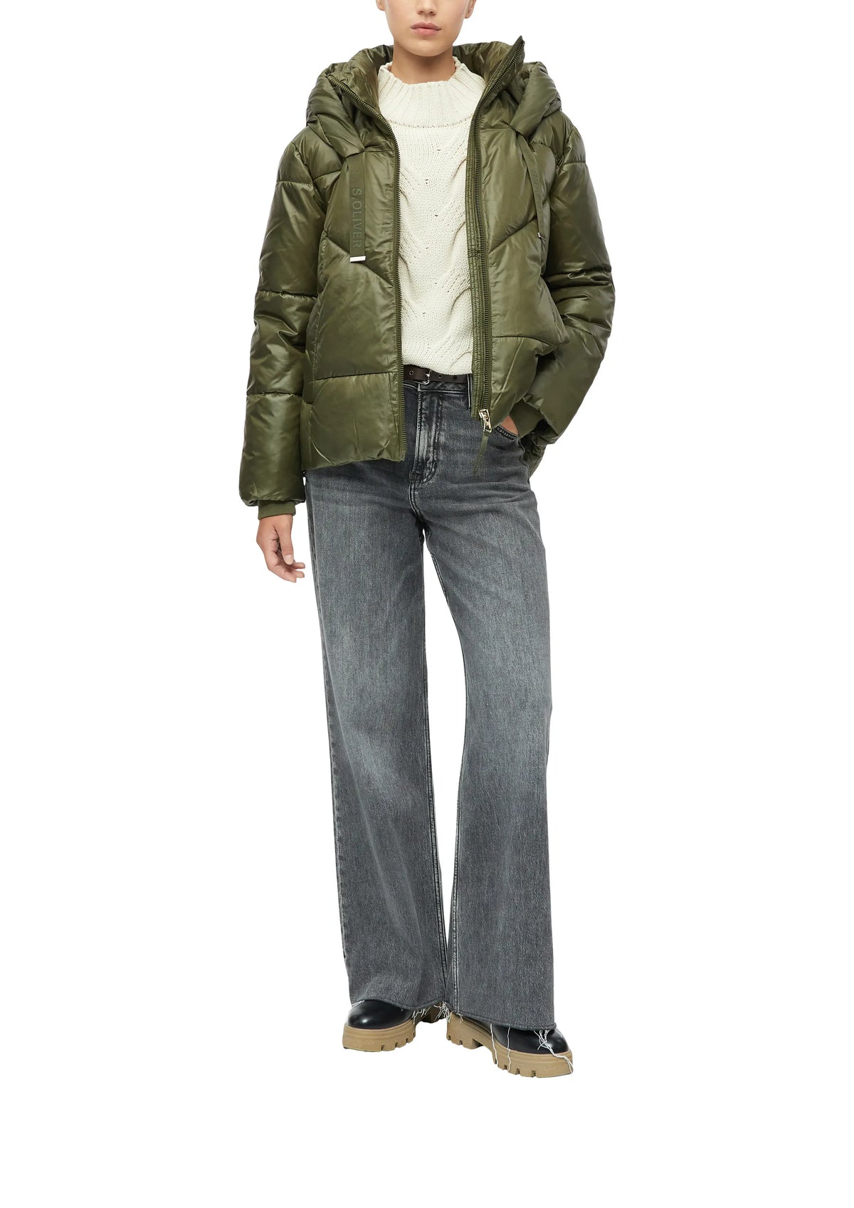 Steppjacke mit Kapuze
