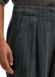 Nadelstreifenhose Barrel Fit