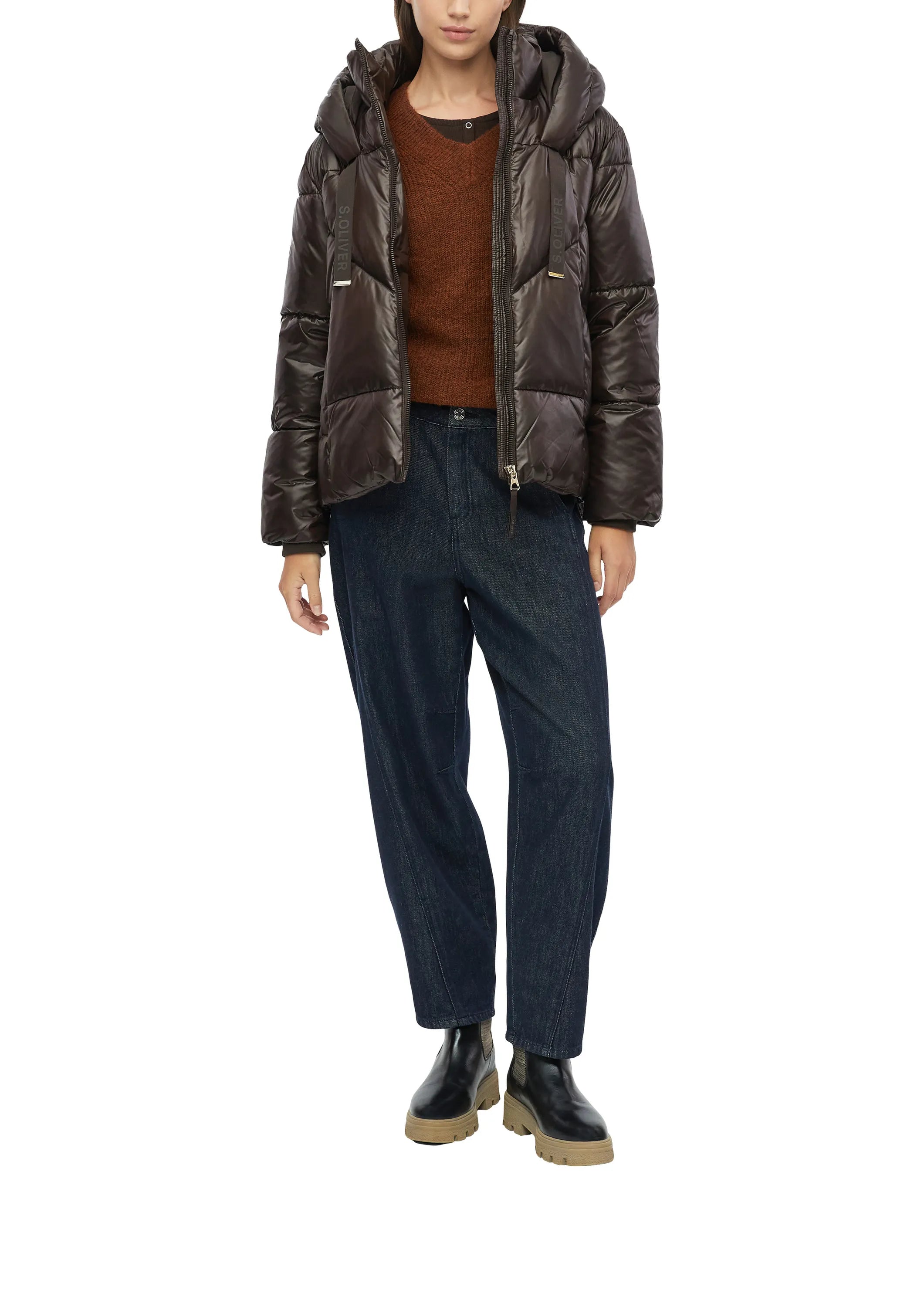 Steppjacke mit Kapuze