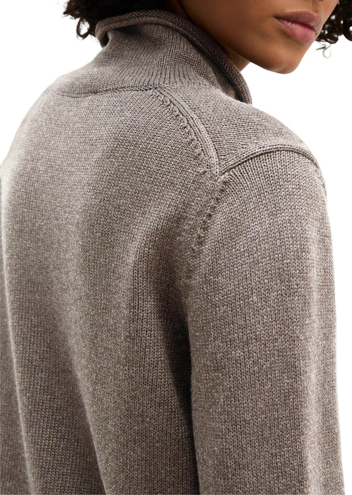 Strickpullover aus Wollmix