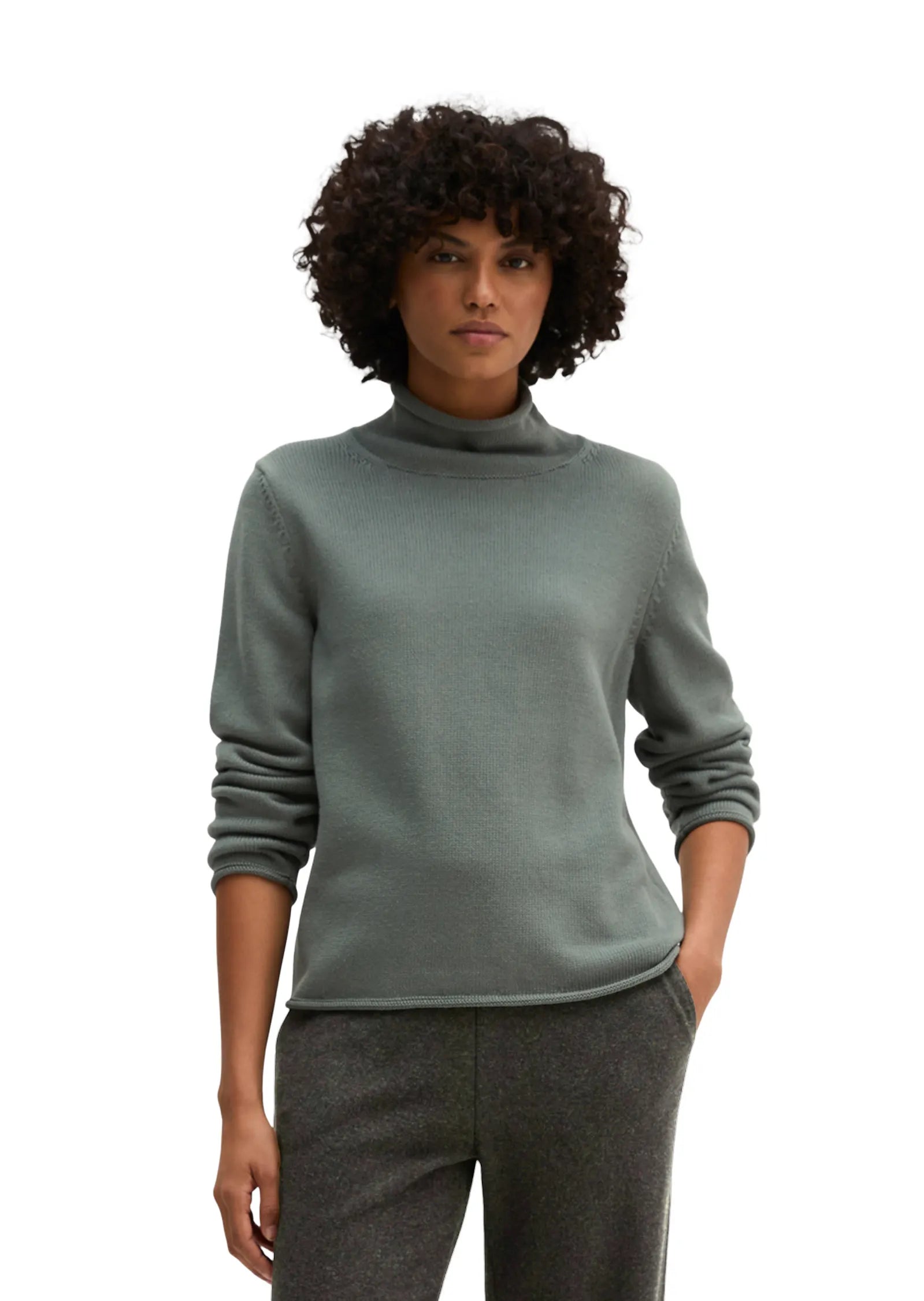 Strickpullover mit hohem Kragen