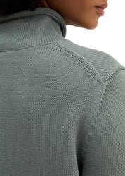 Strickpullover mit hohem Kragen