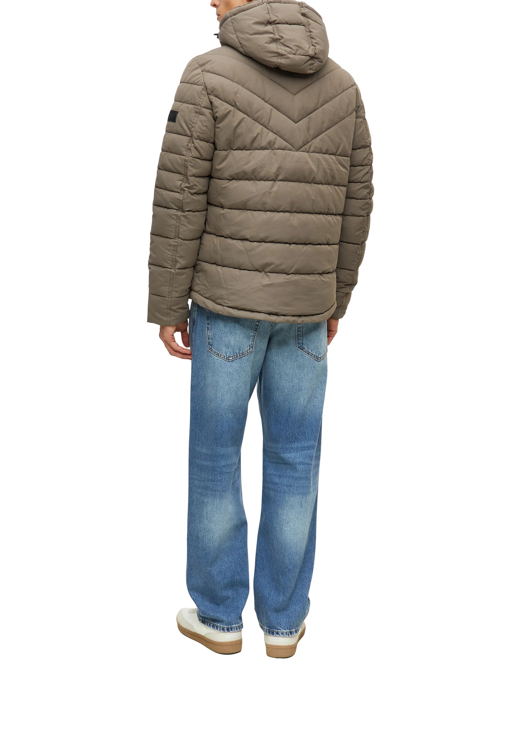 Winterjacke mit abnehmbarer Kapuze
