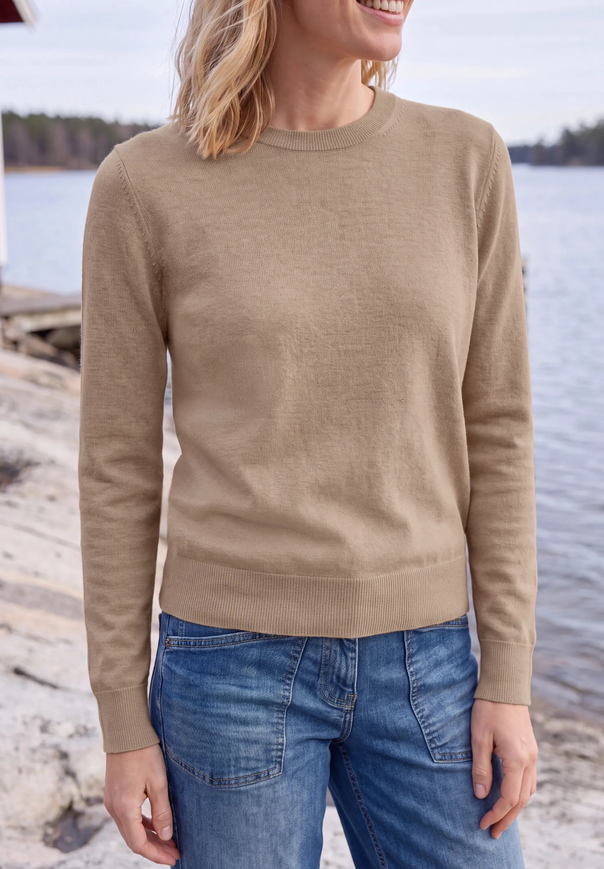 Strickpullover mit Rundhals