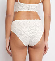 Slip mit hohem Beinausschnitt