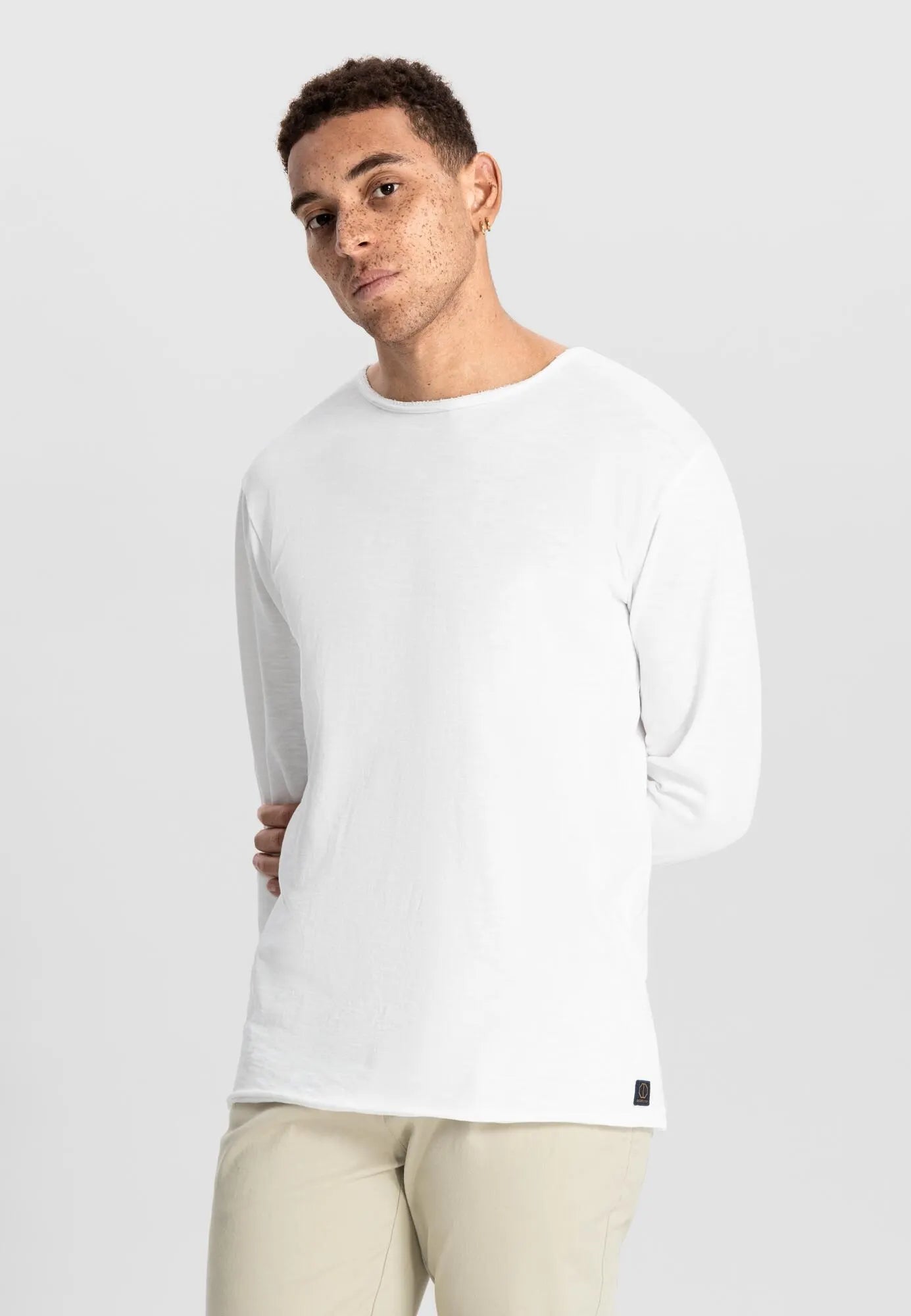 aHR0cHM6Ly9ocC1pcGltLm5vdm9taW5kLmNvbS9pdmlldy9vcmlnaW5hbC84NzE4ODk1NTg0OTk1X21vZGVsXzYuanBn.webp