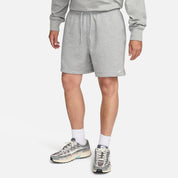 M NK CLUB FLOW FT SHORT, DK GREY HE