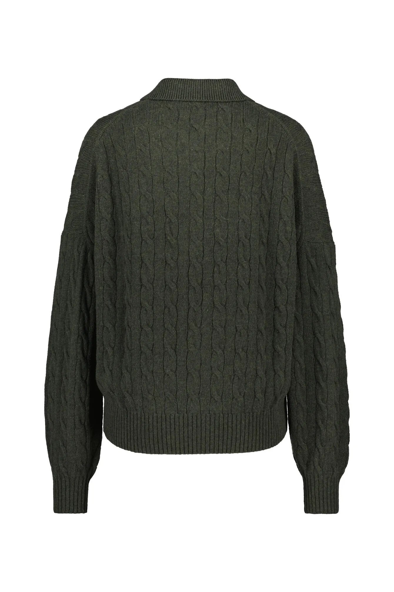 Strickpullover mit Zopfmuster